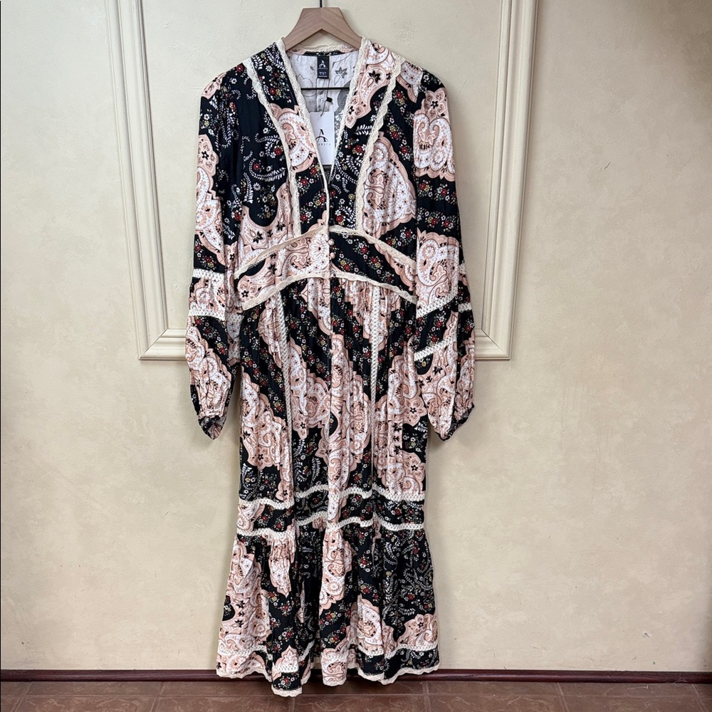 New! Anewsta Maxi Dress size Medium
